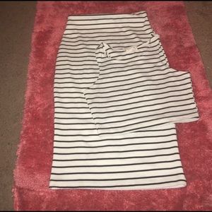 Black & white two piece set